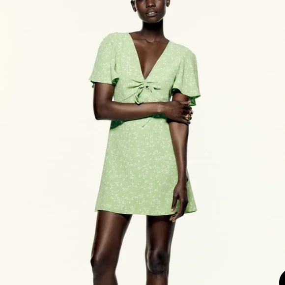 green emerald velvet dress ZARA. Green floral midi dress. XS  Hibuy market